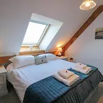 Hilltop House ファイリー