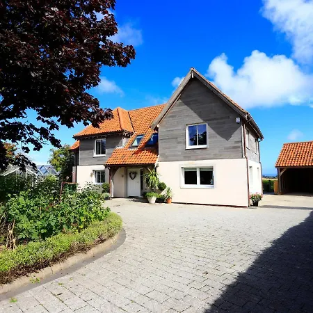 Hilltop House 호텔 파일리