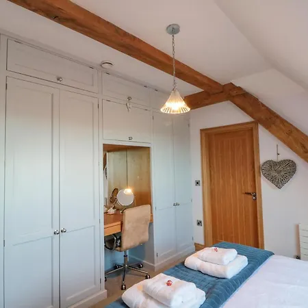 Hilltop House 파일리